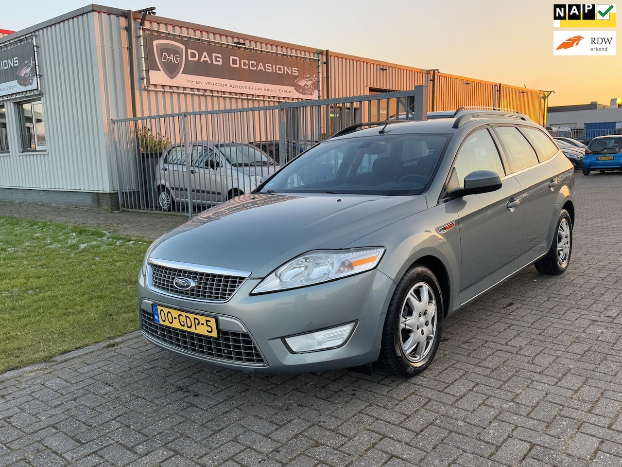 Ford Mondeo Wagon - 2.3-16V Titanium AUTOMAAT|NAVI| - AutoWereld.nl