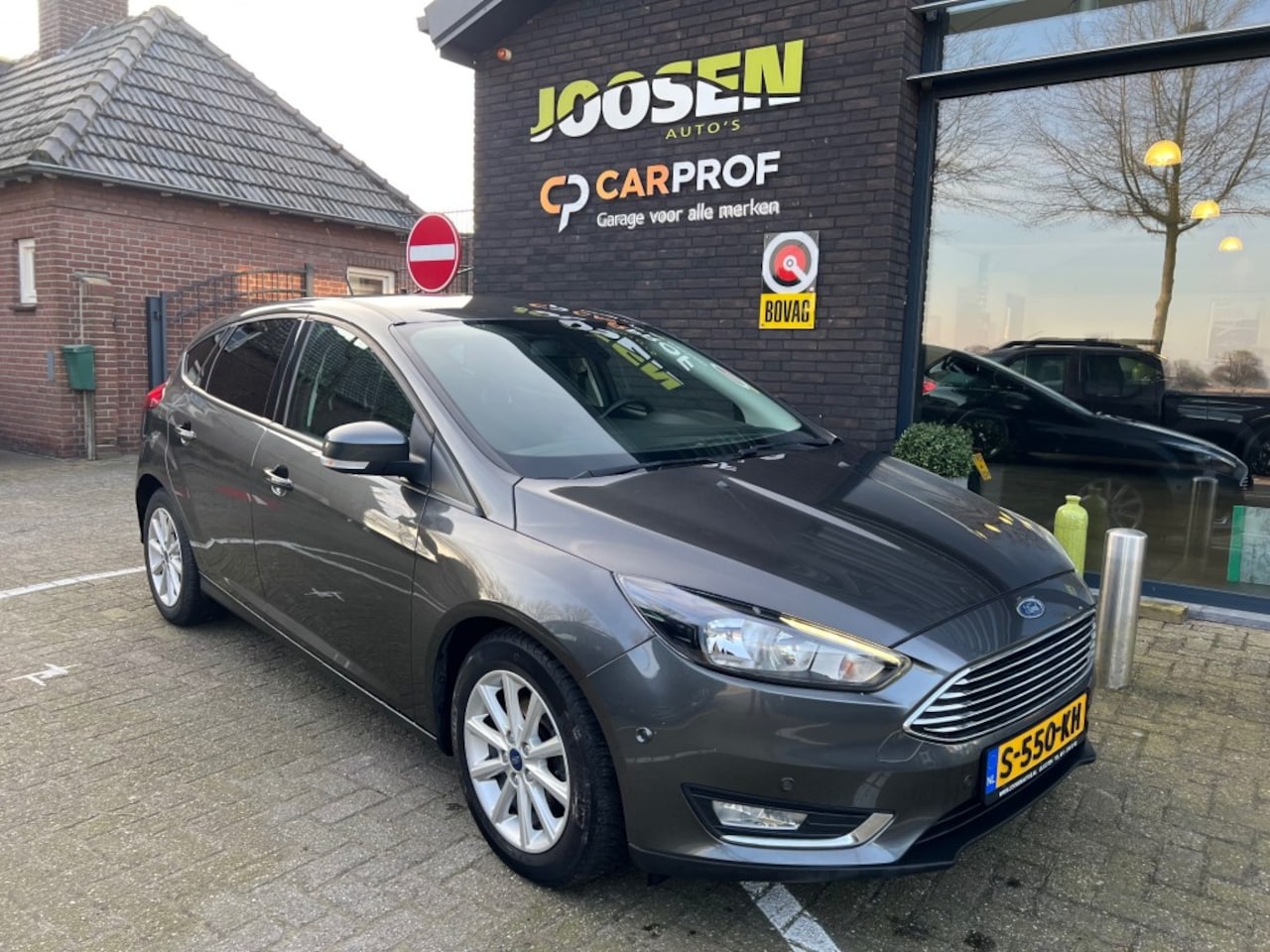 Ford Focus - 1.0 Titanium 1.0 TITANIUM - AutoWereld.nl