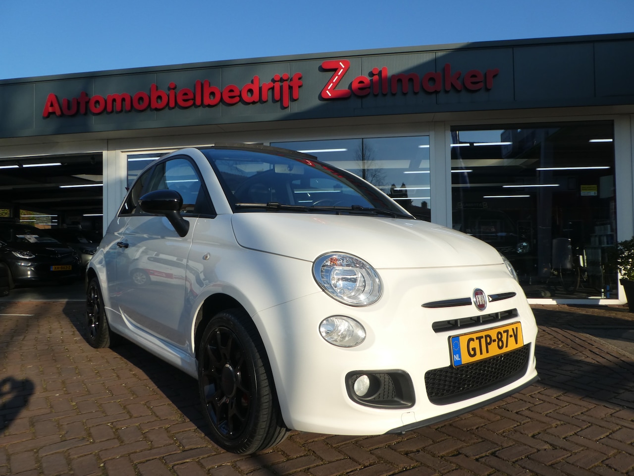 Fiat 500 - 1.2 Lounge Cabrio, Airco, LM Velgen - AutoWereld.nl