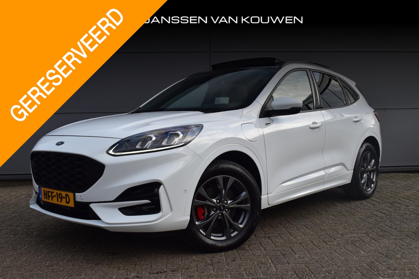 Ford Kuga - 2.5 PHEV ST-Line X Panoramadak Adaptieve Cruise Control Head-Up Winter Pakket - AutoWereld.nl