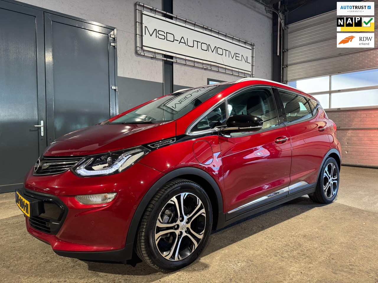 Opel Ampera-e - Launch executive 60 kWh 2e Eigenaar Incl BTW - AutoWereld.nl