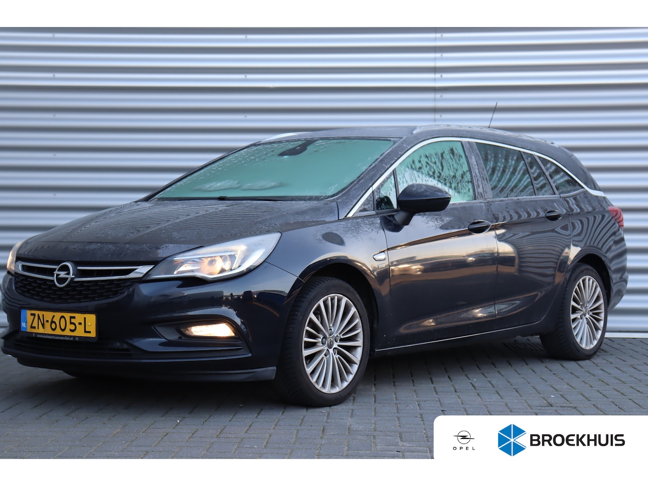 Opel Astra Sports Tourer - 1.4 TURBO 150PK 120 JAAR EDITION / NAVI / CLIMA / LED / PDC / AGR / 17" LMV / TREKHAAK / B - AutoWereld.nl