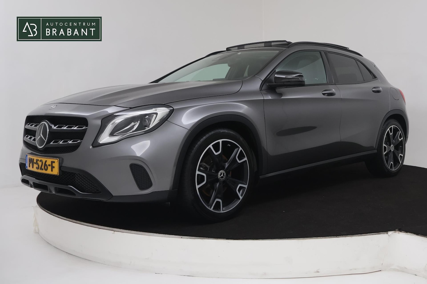 Mercedes-Benz GLA-Klasse - 250 Premium Plus (PANORAMADAK, NAVIGATIE, CLIMA, CAMERA, LED, LEDER, STOELVERWARMING, GOED - AutoWereld.nl