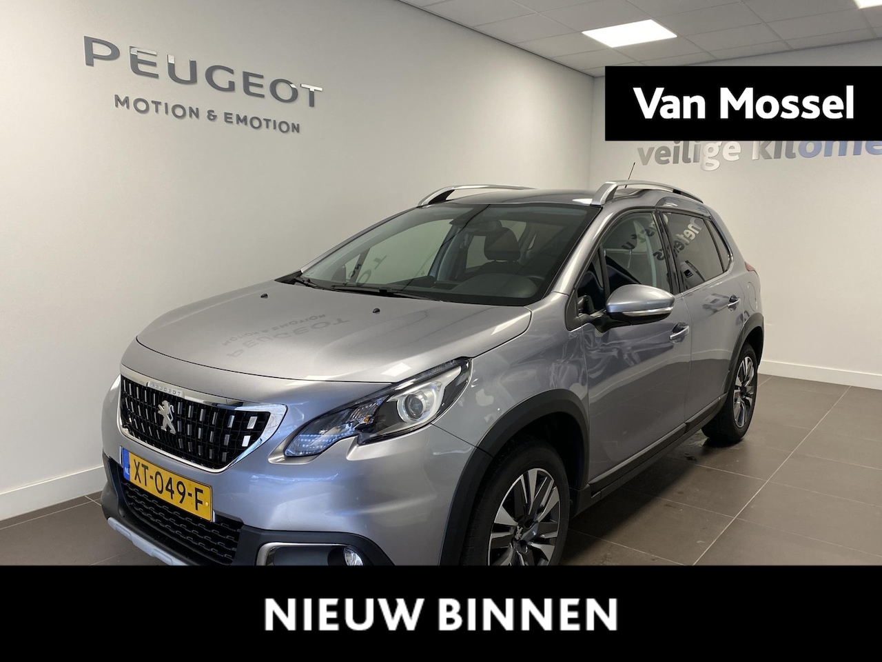 Peugeot 2008 - 1.2 PureTech Allure 82 PK | Nav | Camera | Climate | Trekhaak - AutoWereld.nl