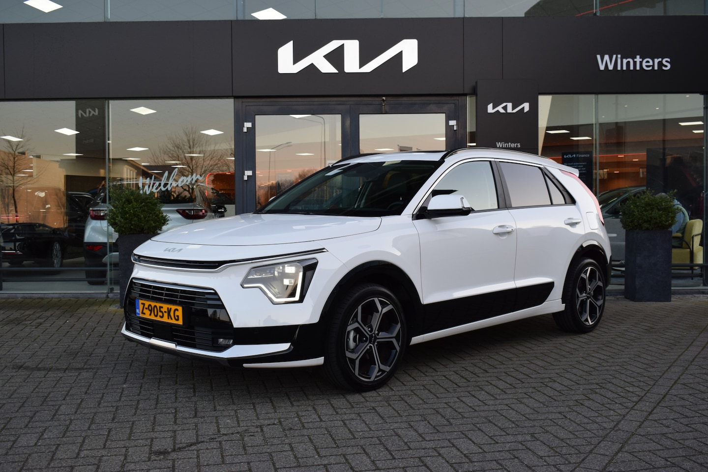 Kia Niro - 1.6i-16V Hybrid DynamicPlusLine DCT6-Autom. ECC Cr.Control-Adapt. Navi+Camera+BT Leder+Ver - AutoWereld.nl