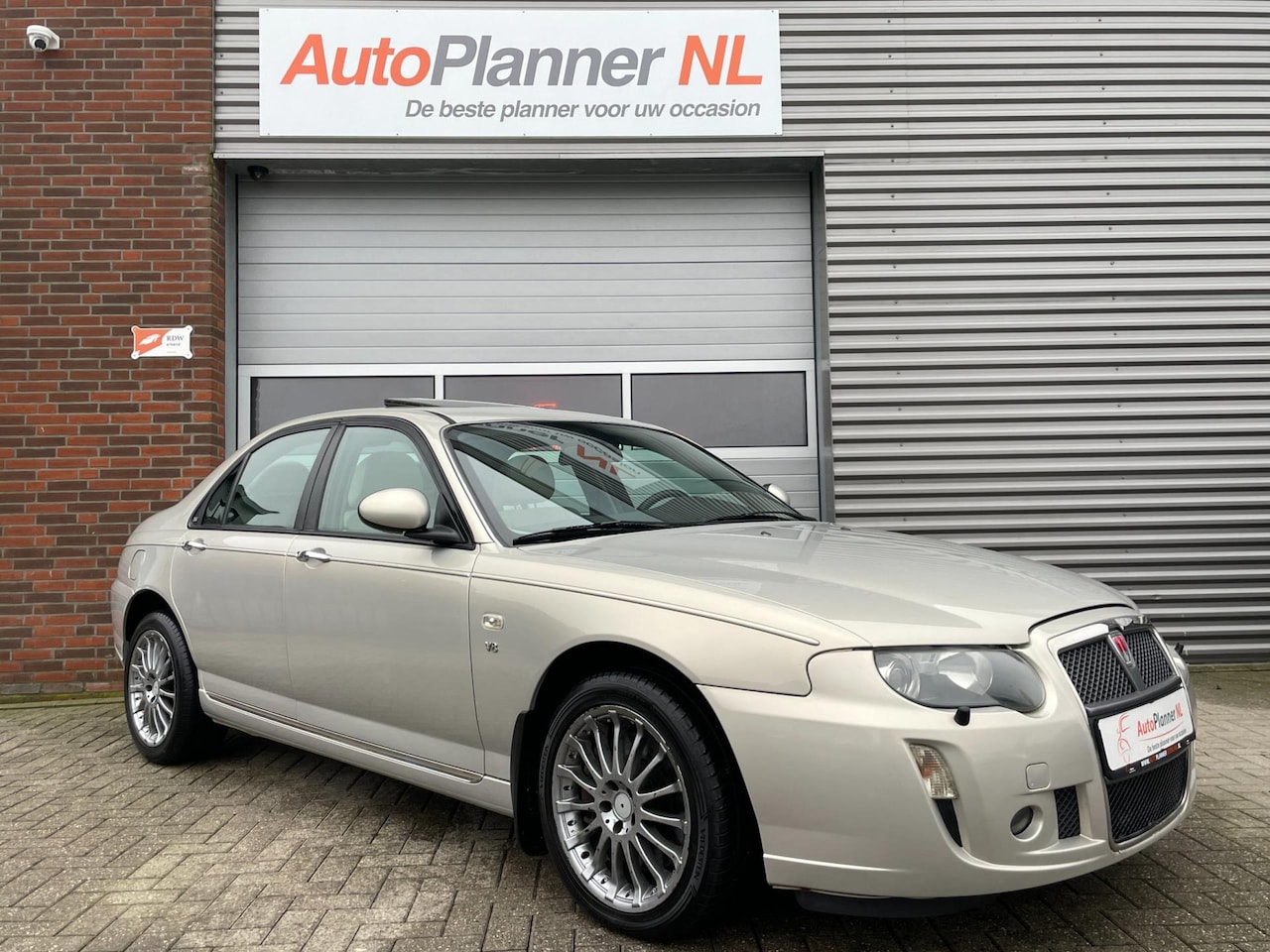 Rover 75 - 4.6 V8 Executive! 260PK! Clima! Leder! Schuifdak! - AutoWereld.nl