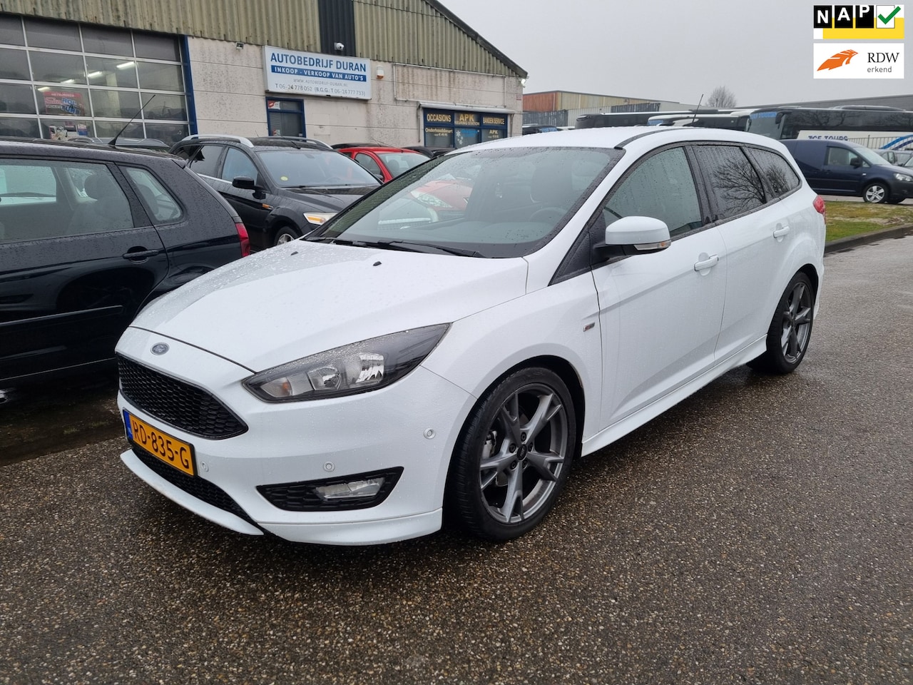 Ford Focus Wagon - 1.5 TDCI ST-Line Automaat Bj:2017 NAP! - AutoWereld.nl