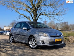 Toyota Auris - 1.8 Full Hybrid Executive | Clima + Cruise nu € 5.975,