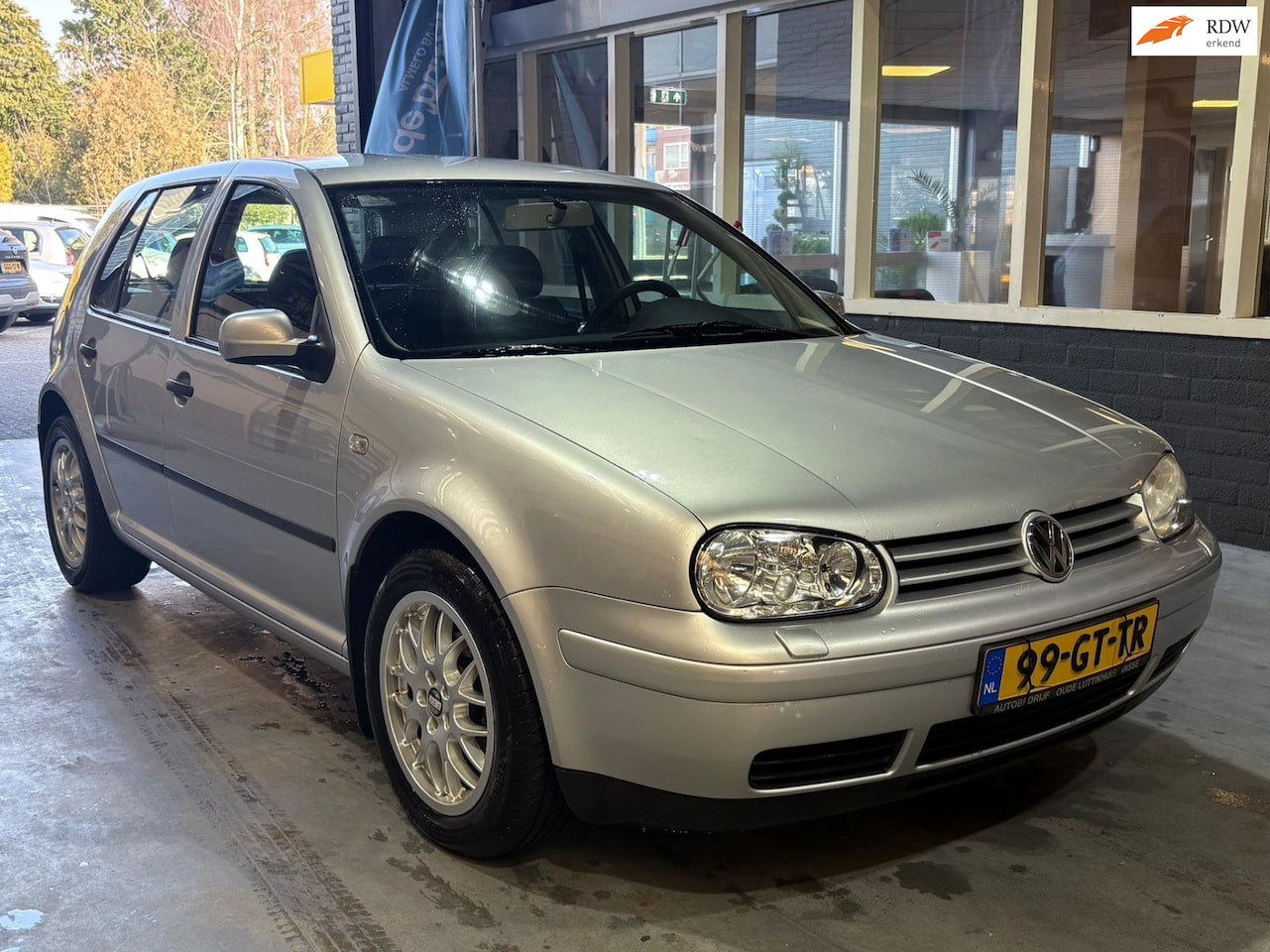 Volkswagen Golf - 1.6-16V Trendline 1.6-16V Trendline - AutoWereld.nl