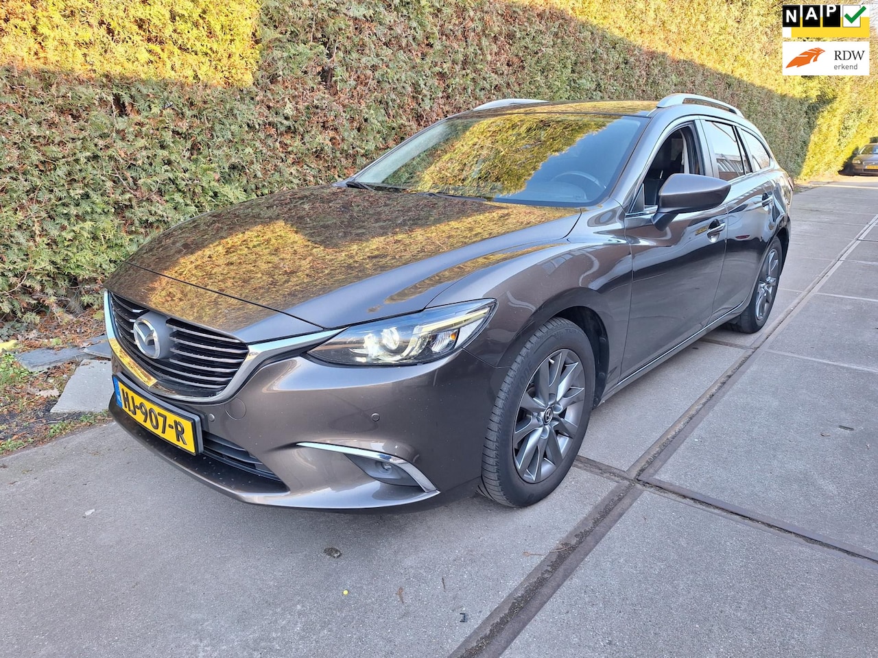 Mazda 6 Sportbreak - 2.2D SkyActiv-D 150 Skylease GT 2.2D SkyActiv-D 150 Skylease GT - AutoWereld.nl