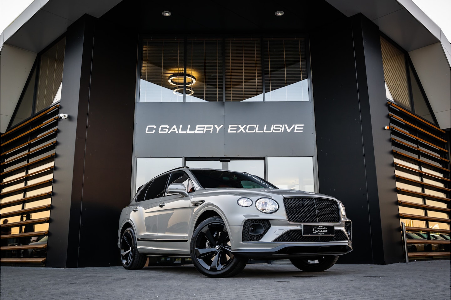 Bentley Bentayga - 4.0 V8 Hermes Edition | Panorama | Memory | ACC - AutoWereld.nl