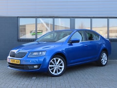 Skoda Octavia - 1.4 TSI Greentech Elegance Businessline DSG | elektrisch verstelbare voorstoelen| verwarmd