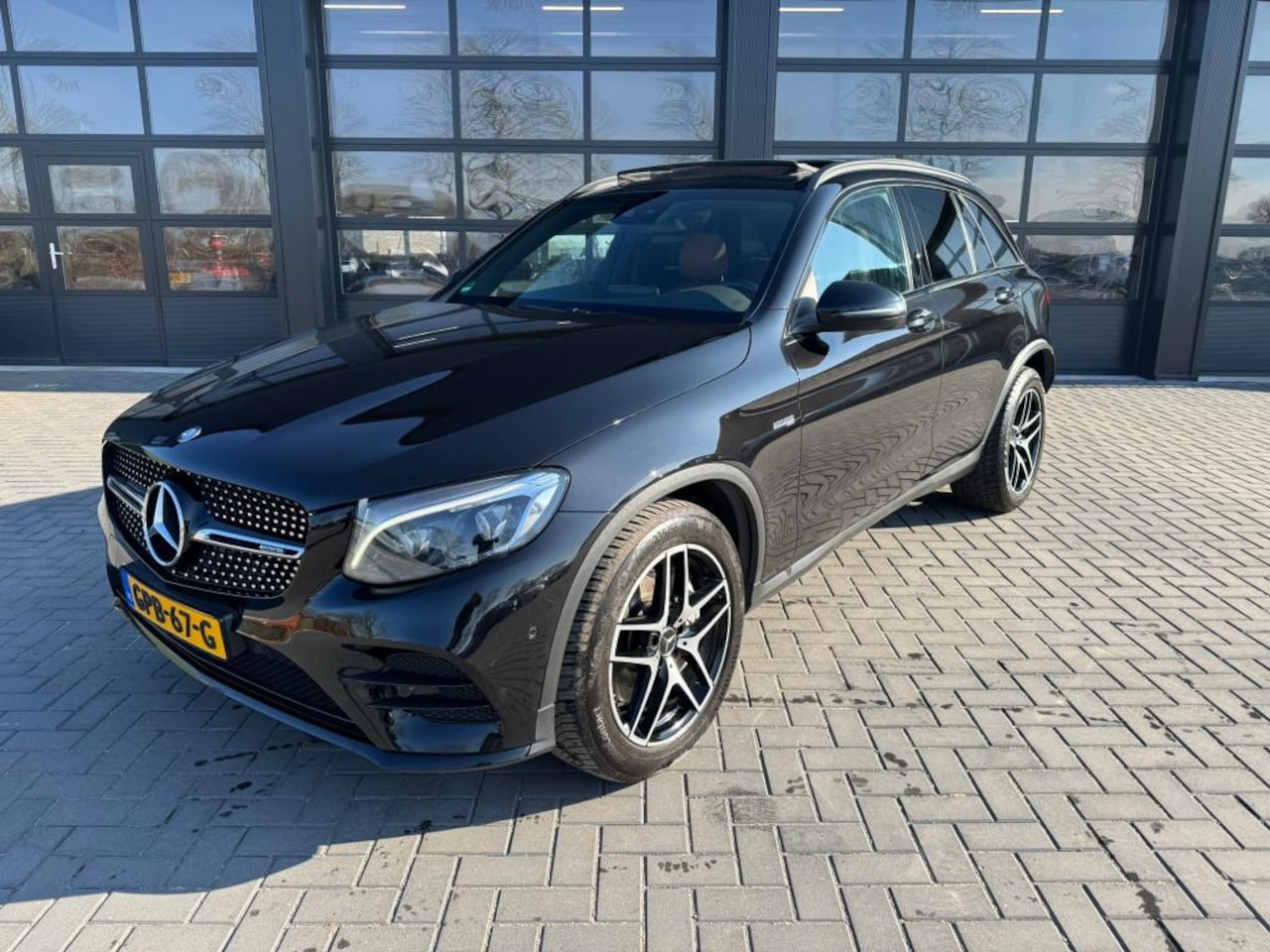 Mercedes-Benz GLC-klasse - 43 AMG / Pano / Leder - AutoWereld.nl