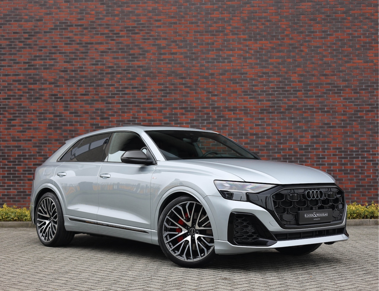 Audi Q8 - 60 TFSIe quattro *B&O Advanced*HUD*Trekhaak*Massage* - AutoWereld.nl