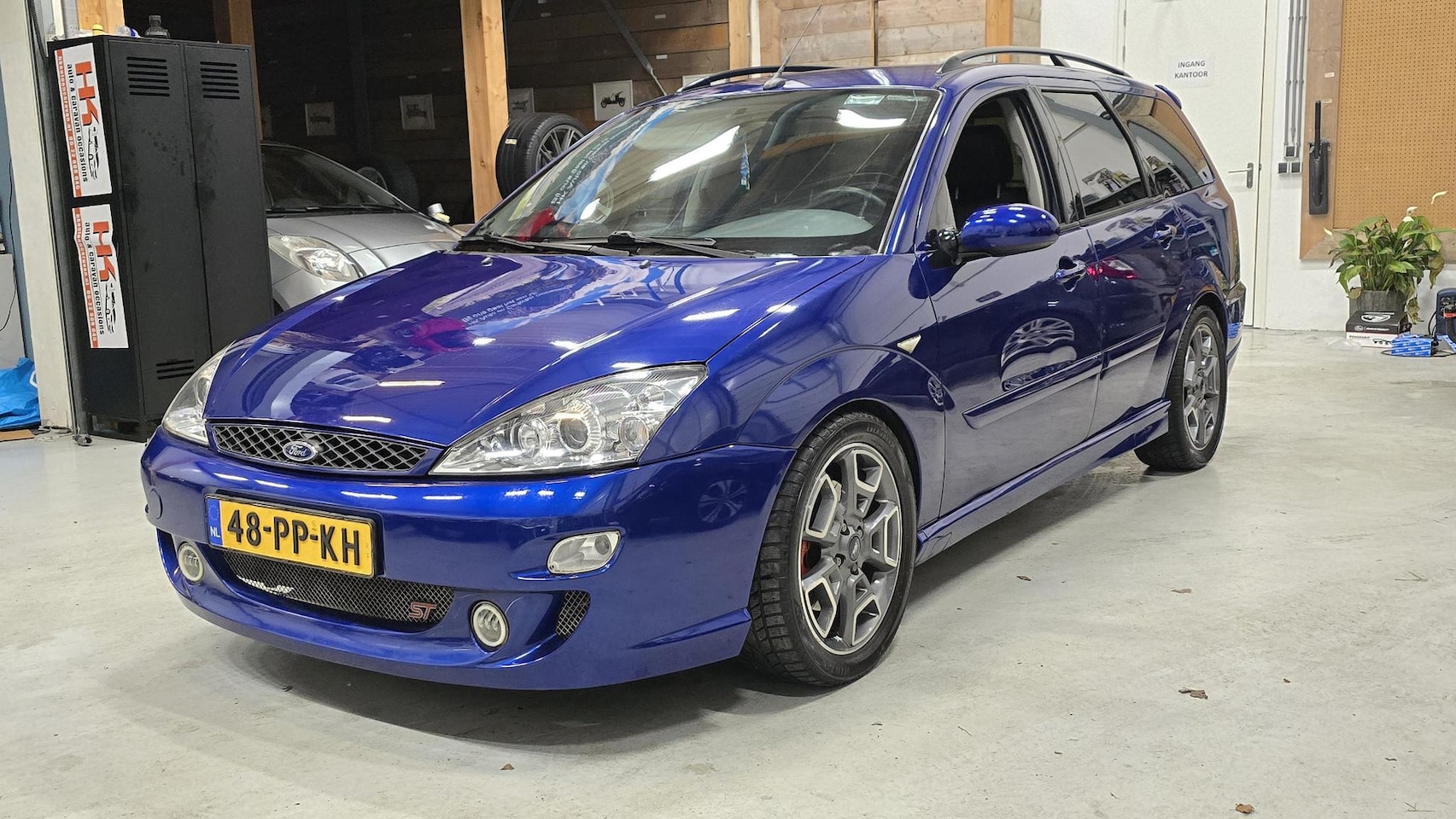 Ford Focus Wagon - 2.0-16V ST170 Export / handelsauto / meeneemprijs! - AutoWereld.nl