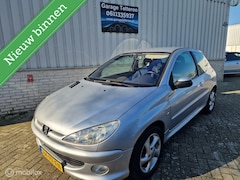 Peugeot 206 - 1.4-16V Quiksilver Nap, Nieuwe apk