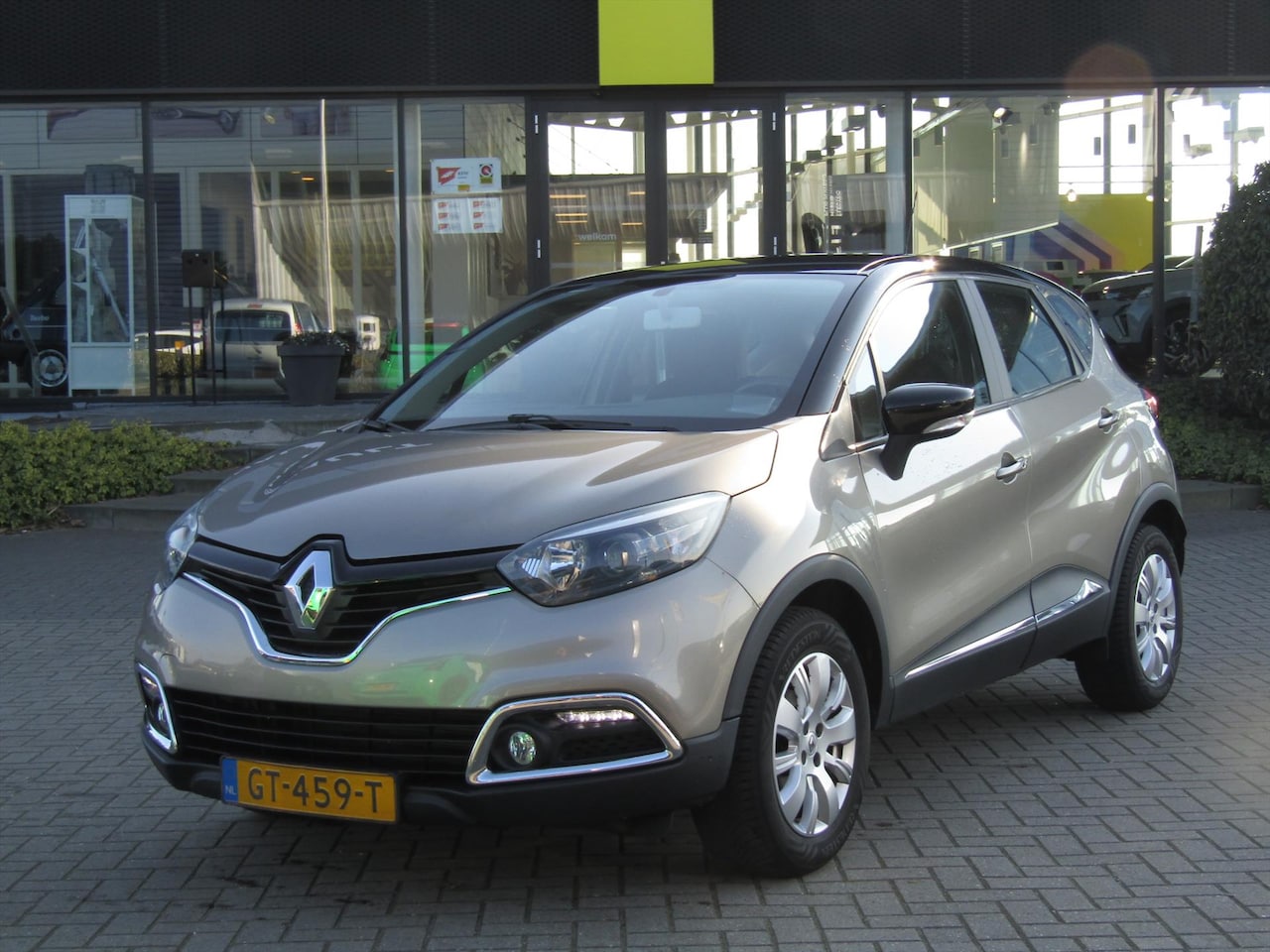 Renault Captur - TCe 90PK Expression / Trekhaak / Keyless entry / Cruise-Control / Compleet dealer O.H. - AutoWereld.nl