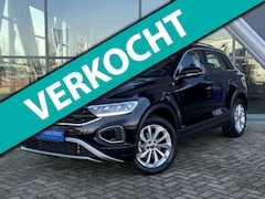 Volkswagen T-Roc - 1.5 TSI Life 150pk Automaat / Stoelverwarming / Apple Car Play