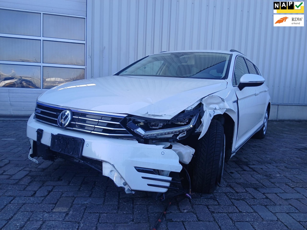 Volkswagen Passat Variant - 1.4 TSI GTE Highline SCHADEAUTO! - AutoWereld.nl