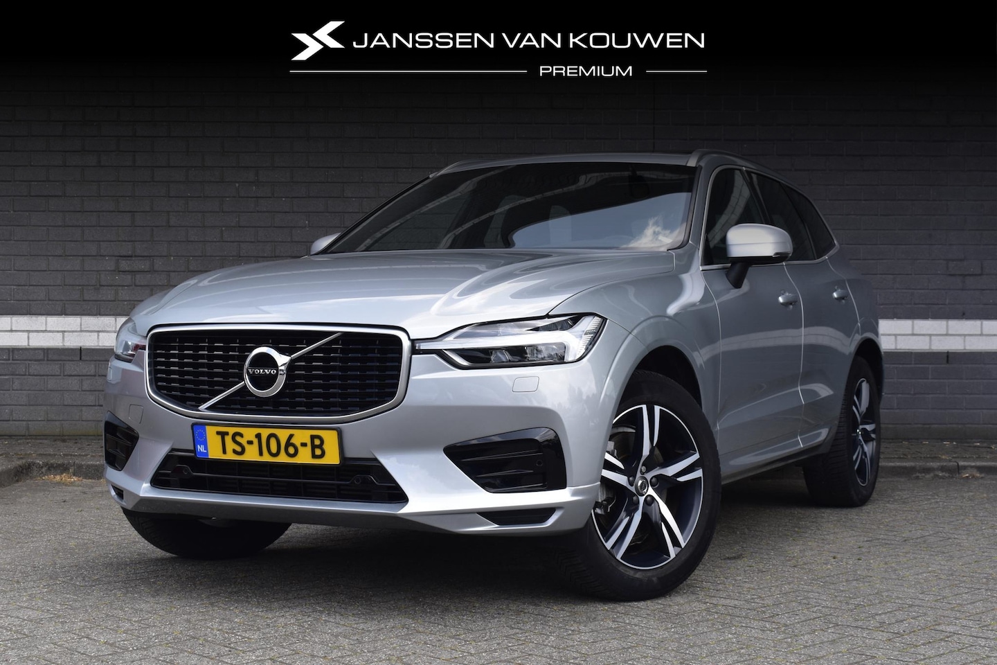 Volvo XC60 - 2.0 T5 R-Design / Panoramadak / H&K Audio / Leder / Keyless - AutoWereld.nl