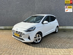 Hyundai i10 - 1.0 Premium | LUXE UITVOERING | CARPLAY | STOEL/STUUR VERWARMING | LIJNDETECTIE | APK T/M