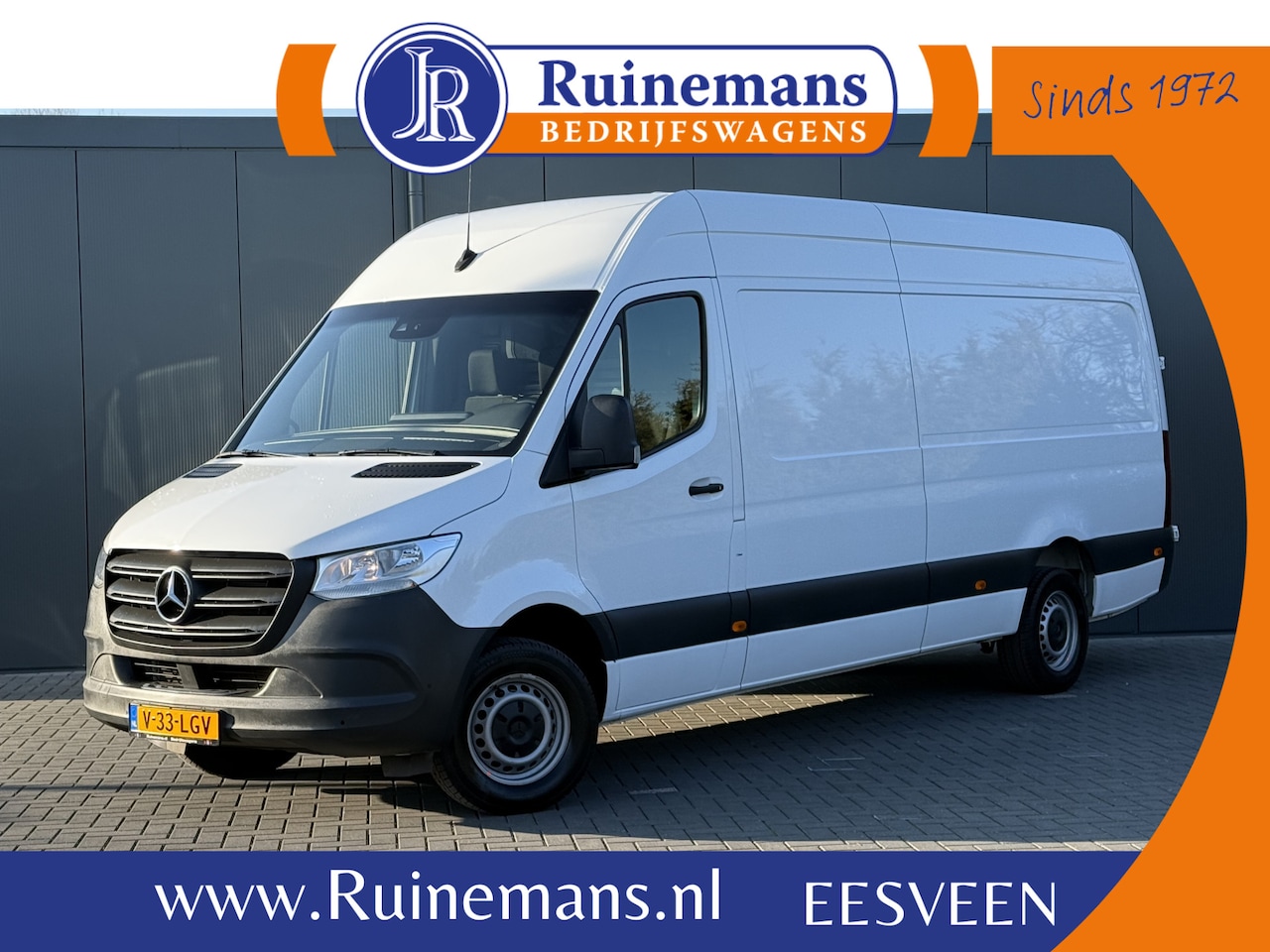 Mercedes-Benz Sprinter - 317 CDI 170 PK / L3H2 / MBUX / **NETTE BUS** / AIRCO / CRUISE / CAMERA / PDC / 3-ZITS / CA - AutoWereld.nl