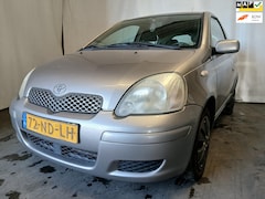 Toyota Yaris - 1.3 VVT-i Sol AIRCO SCHADEAUTO