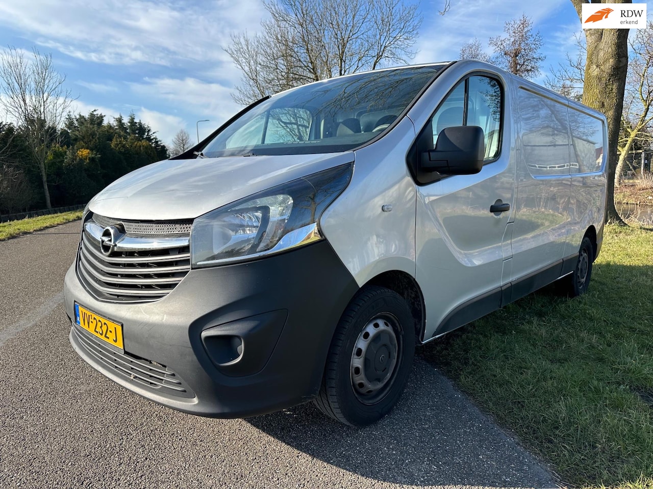 Opel Vivaro - 1.6CDTI L2H1 Sport|trekhaak|navi|airco - AutoWereld.nl