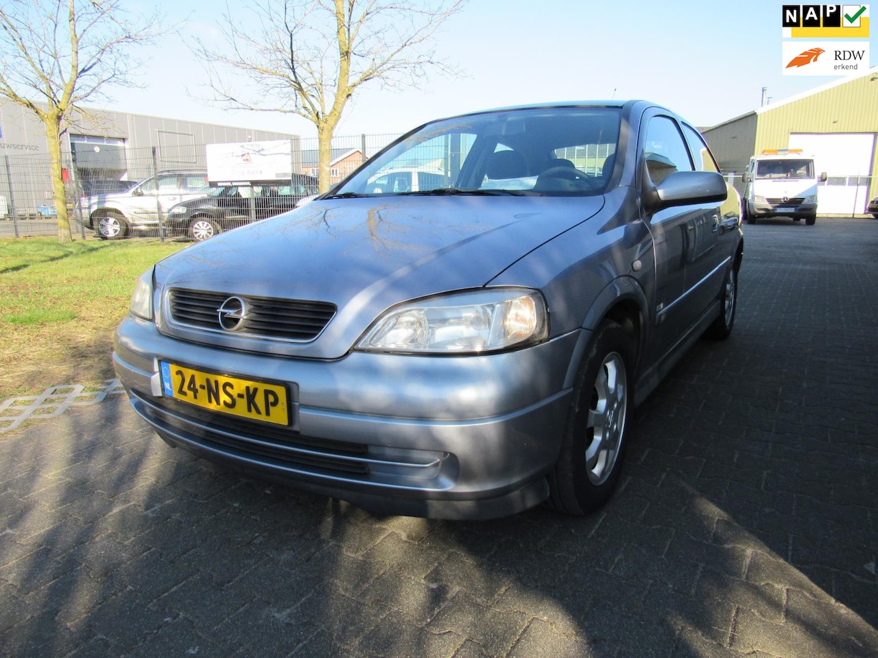 Opel Astra - Nette 1.6 Njoy,, apk 19-02-2026 - AutoWereld.nl