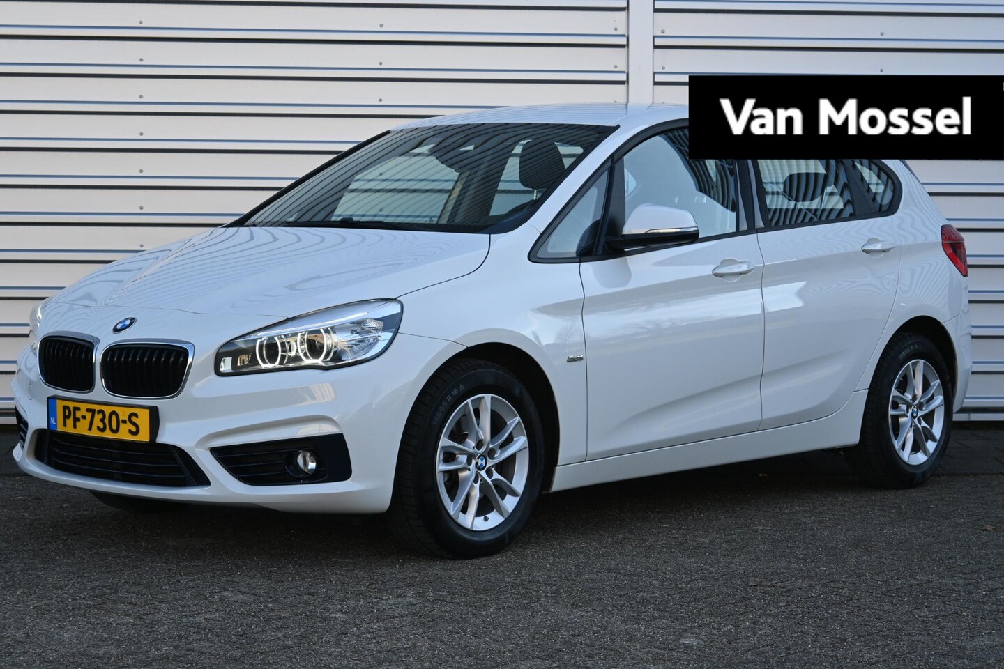 BMW 2-serie Active Tourer - 218i Executive | Navigatie | Cruise Control | Lichtmetalen velgen | - AutoWereld.nl