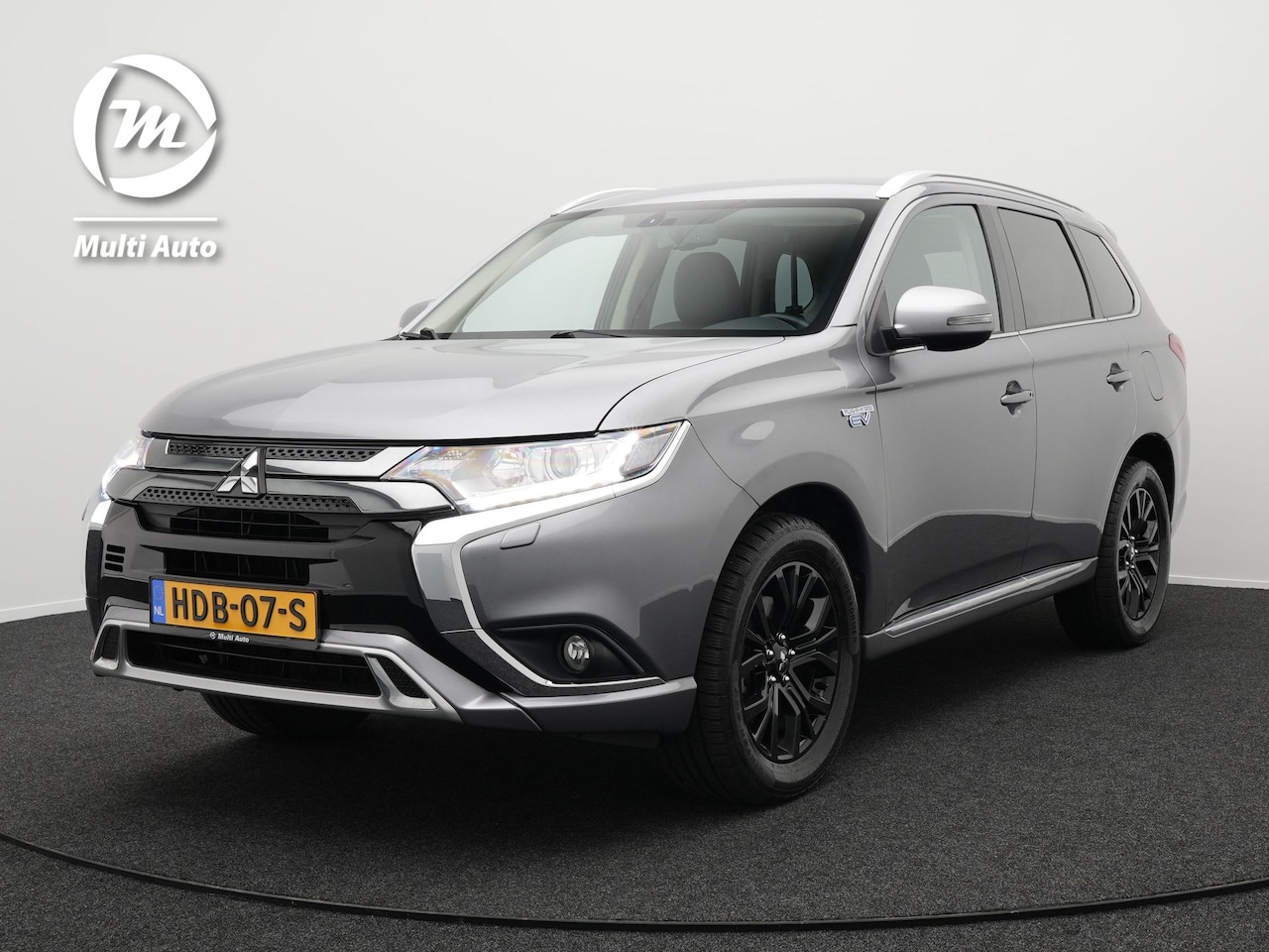 Mitsubishi Outlander Sport - 2.4 Intense Plug in Hybrid 225pk PHEV | Alcantara Sportstoelen | Apple Carplay | Camera | - AutoWereld.nl