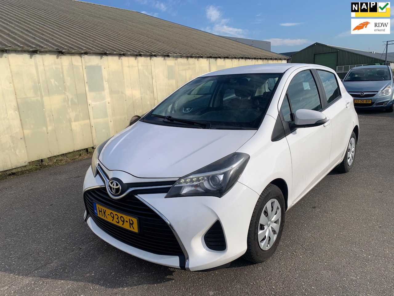 Toyota Yaris - 1.0 VVT-i Aspiration 1.0 VVT-i Aspiration - AutoWereld.nl