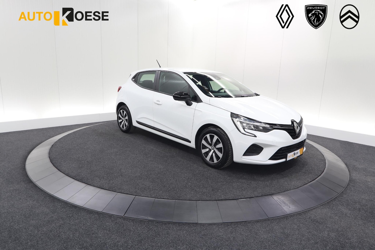 Renault Clio - TCe 90 Equilibre | Parkeersensoren | Apple Carplay | Cruise Control - AutoWereld.nl