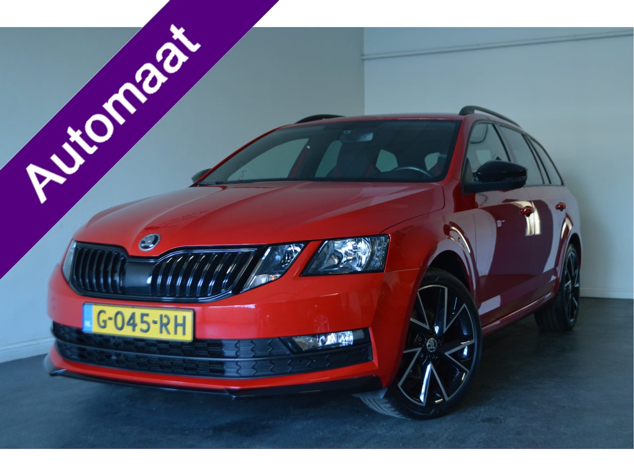 Skoda Octavia Combi - 1.5 TSI Greentech Sport Business 1.5 TSI Greentech Sport Business , TREKHAAK , NAVI , CR CONTR , LMV18 , PDC A , V STOEL VE - AutoWereld.nl