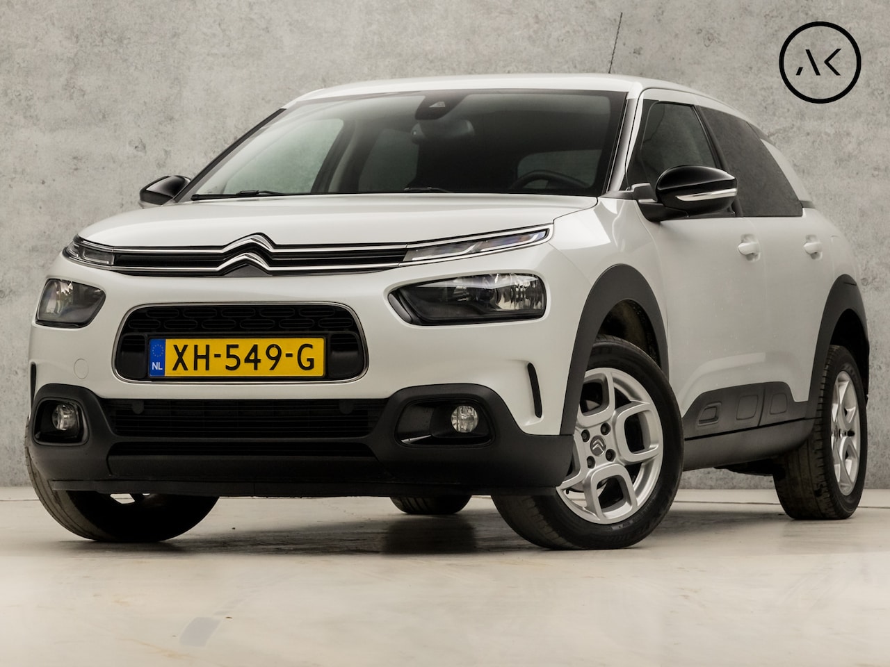 Citroën C4 Cactus - 1.2 PureTech Sport (APPLE CARPLAY, NAVIGATIE, DIGITAL COCKPIT, GETINT GLAS, SPORTSTOELEN, - AutoWereld.nl