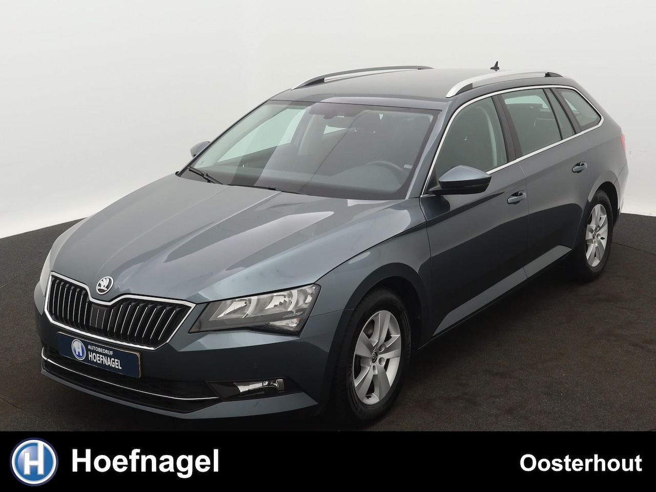 Skoda Superb Combi - 1.4 TSI Ambition Trekhaak | Navigatie | Parkeersensoren | Climate Control - AutoWereld.nl