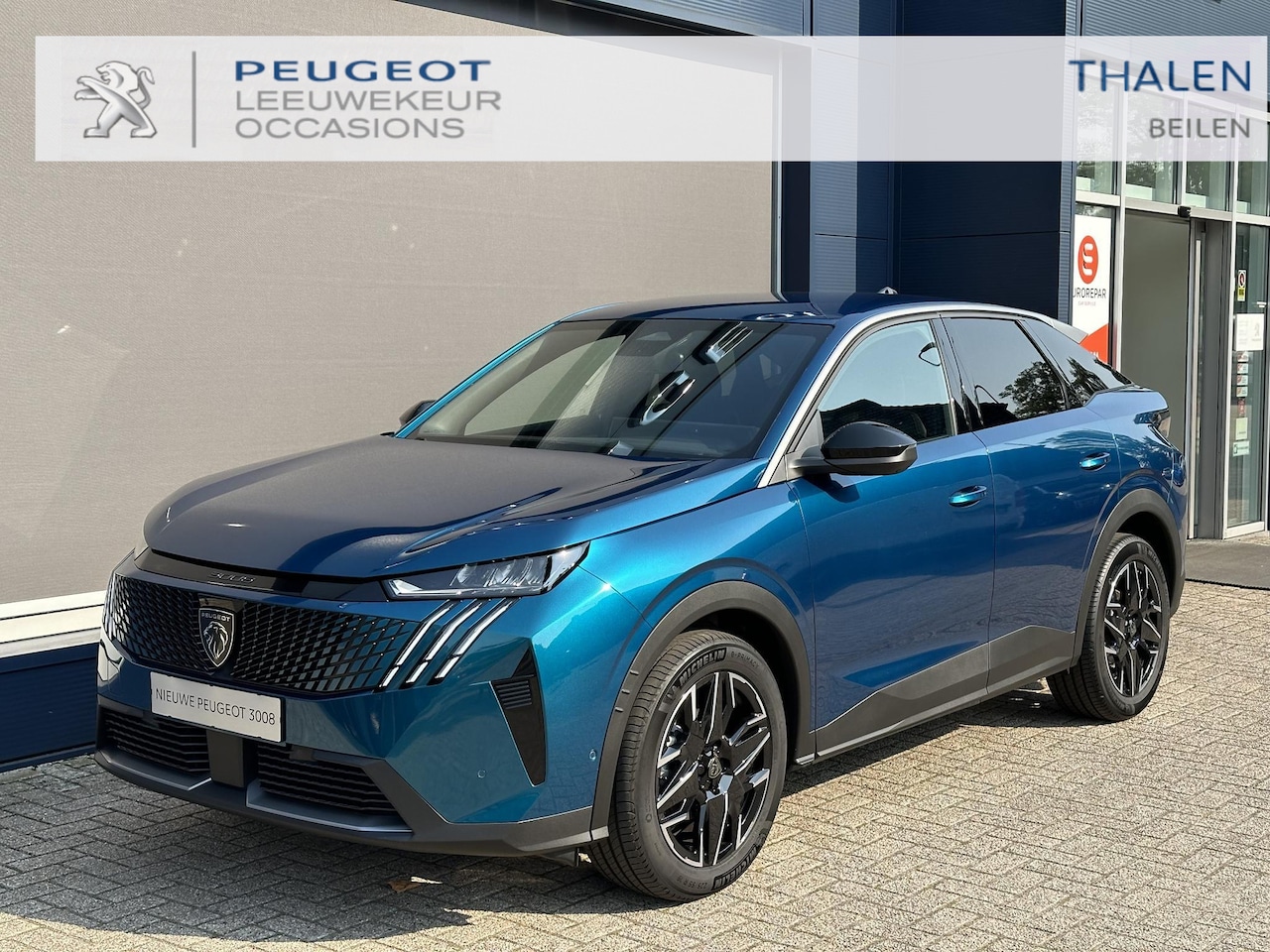 Peugeot 3008 - 1.2 Hybrid 136 Allure | Nieuwste Model 3008 | Automaat | Panorama Navigatie |  AGR Stoel | - AutoWereld.nl