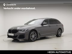 BMW 5-serie Touring - 530e xDrive M-Sport | Panorama | Driving Assistant Professional | Head-Up