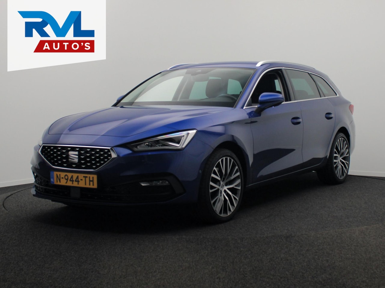 Seat Leon Sportstourer - 1.5 TSI FR Carplay Camera Navigatie Climate-control Cruise - AutoWereld.nl