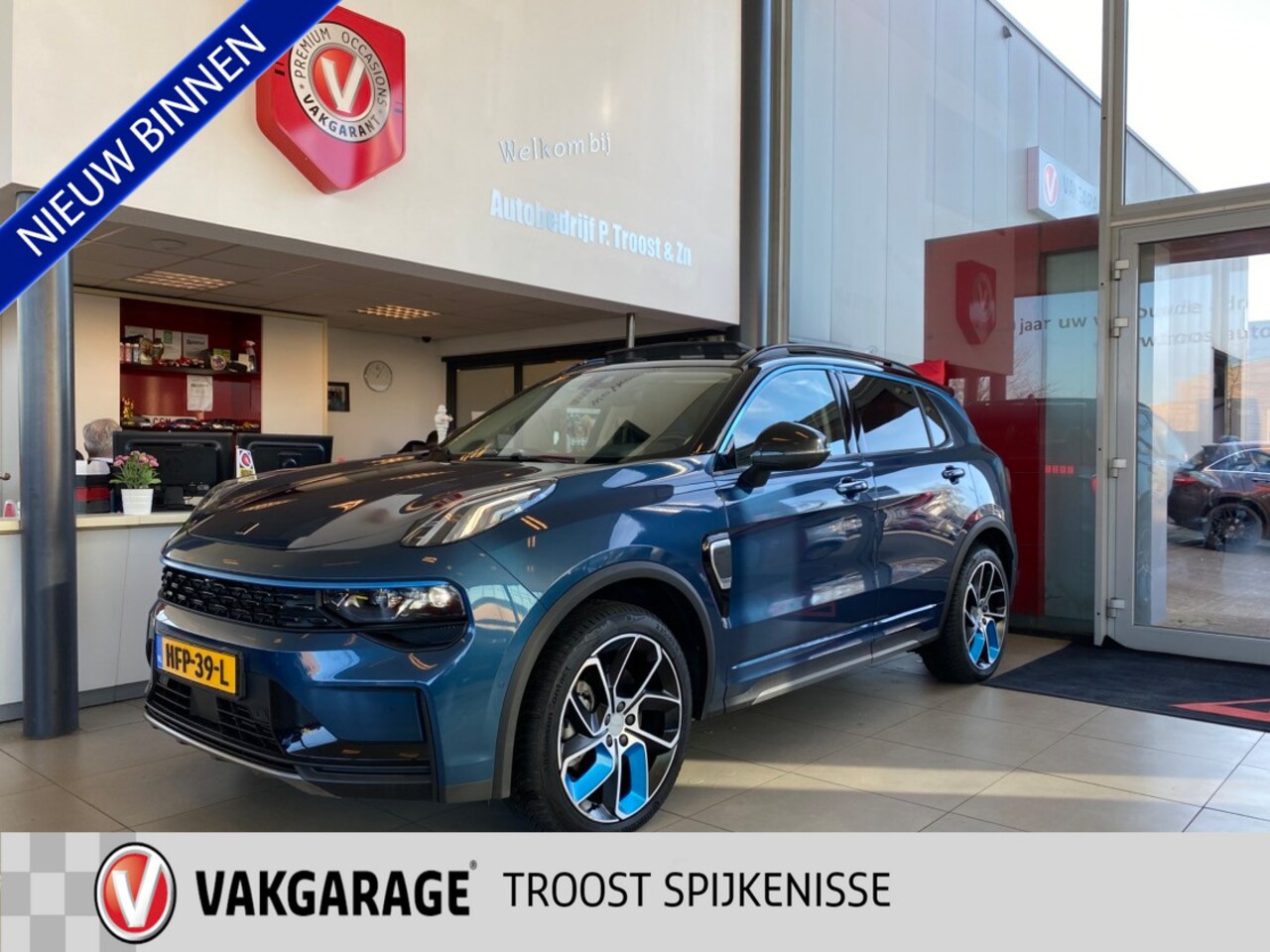 Lynk & Co 01 - 1.5 1.5,Automaat,Panoramadak,Navigatie,Rondomzichtcamera,Lane Assist,Keyless Entry,V&A Sensore - AutoWereld.nl