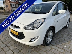 Hyundai ix20 - 1.4i Go navigatie/camera airco/ecc apk