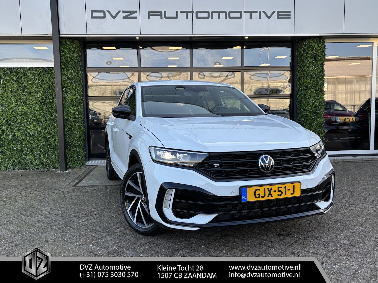 Volkswagen T-Roc - 2.0 TSI 4Motion R | Akrapovic | Black Style | BTW - AutoWereld.nl