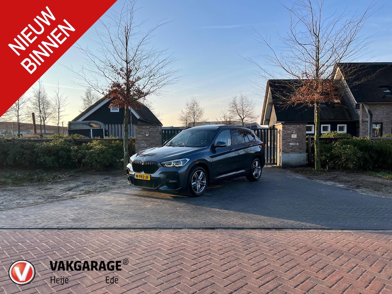 BMW X1 - xDrive20i High Executive | M-Pakket | Panoramadak | Dealer onderhouden | - AutoWereld.nl