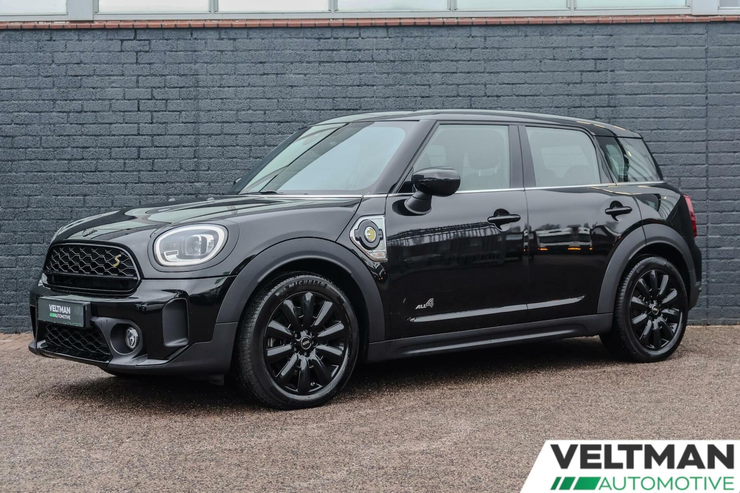 MINI Countryman - 2.0 Cooper SE ALL4 LED PDC CARPLAY - AutoWereld.nl