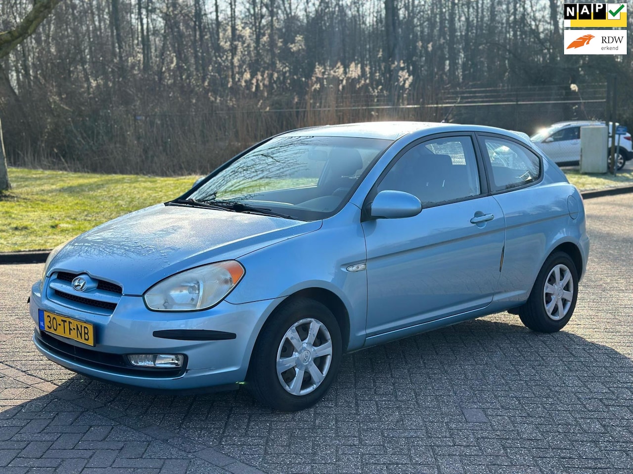 Hyundai Accent - 1.4i Dynamic/APK TOT 14-02-2026 - AutoWereld.nl