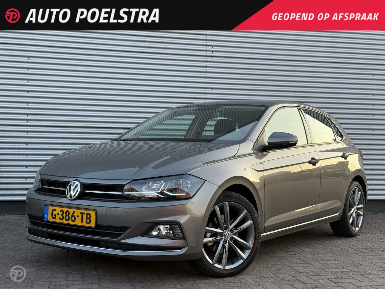 Volkswagen Polo - 1.5 TSI 150 PK DSG Highline Navigatie ACC Trekhaak Camera Apple CarPlay Android Auto DAB - AutoWereld.nl