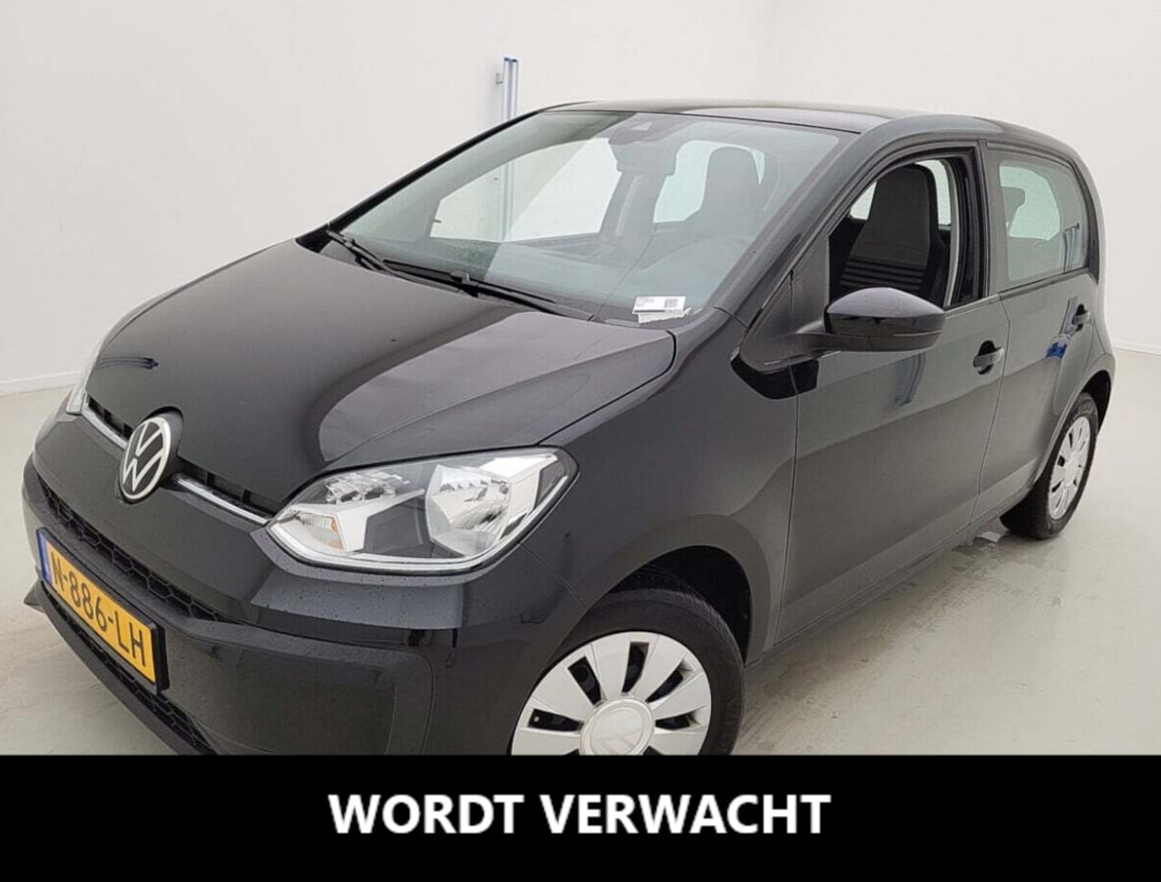 Volkswagen Up! - 1.0 65 PK | Airco | Bluetooth | DAB+ | Telefoonhouder | Elektrische ramen | LED dagrijverl - AutoWereld.nl