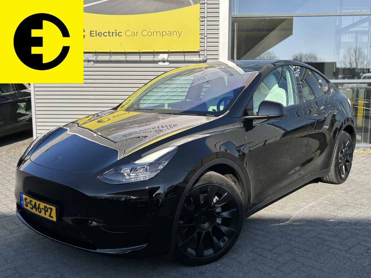 Tesla Model Y - RWD 58 kWh |Autopilot |warmtepomp | Pano - AutoWereld.nl