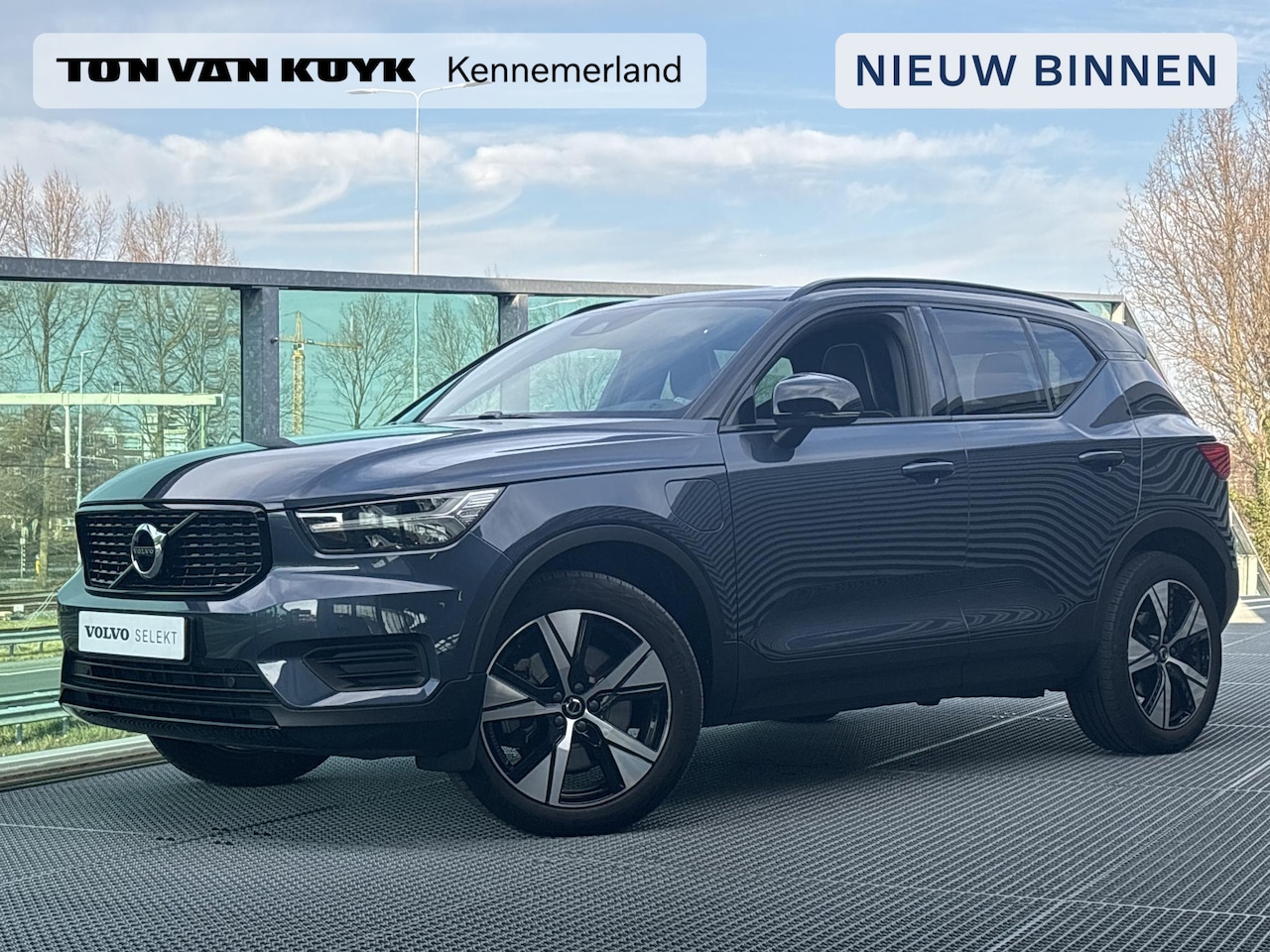 Volvo XC40 - 1.5 T5 Recharge R-Design Hybrid, Automaat, Panoramadak, Trekhaak semi elektrisch, Driver a - AutoWereld.nl