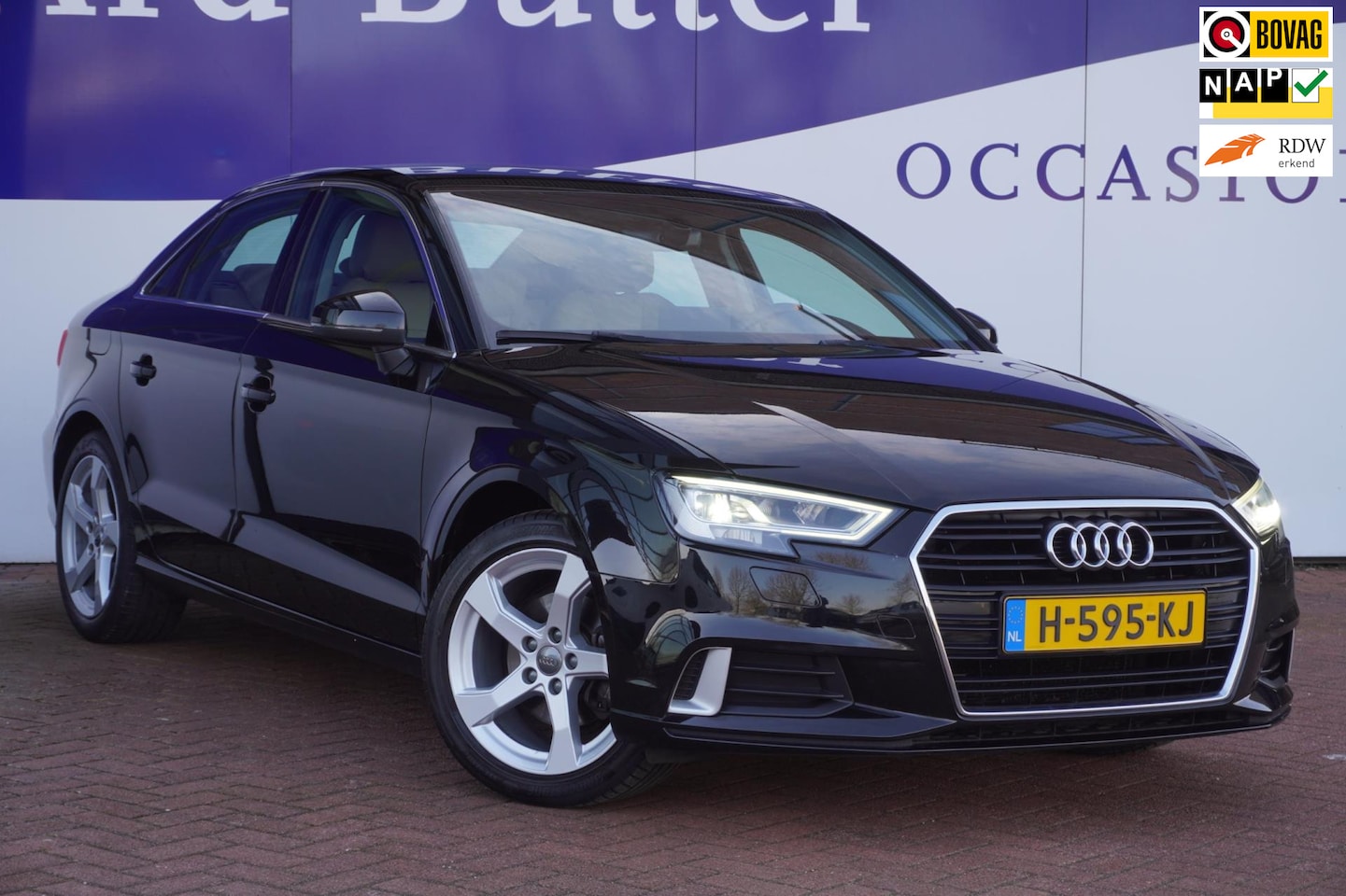 Audi A3 Limousine - 30 TFSI Advance Sport / LED / Vitrual / Vol-leder / Navigatie / Stoel-verw. / 17"LMV / = T - AutoWereld.nl